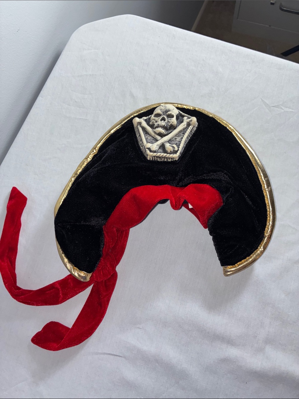 Elope Child’s Pirate Tricorn Hat – Black Velvet 3D Skull & Crossbones EUC